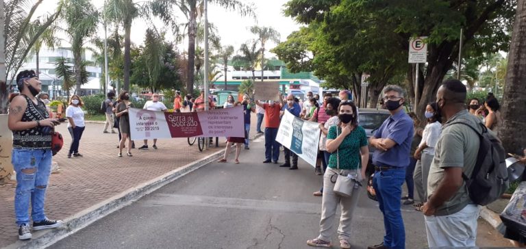 Projeto do parque do Sobrado sai da pauta. População protesta na Câmara