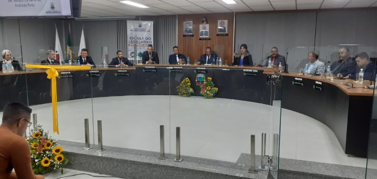 Câmara de PL inaugura novo plenário e Escola do Legislativo