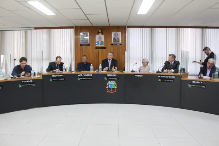 Município discute terminal logístico com rodovia, aeroporto e ferrovia