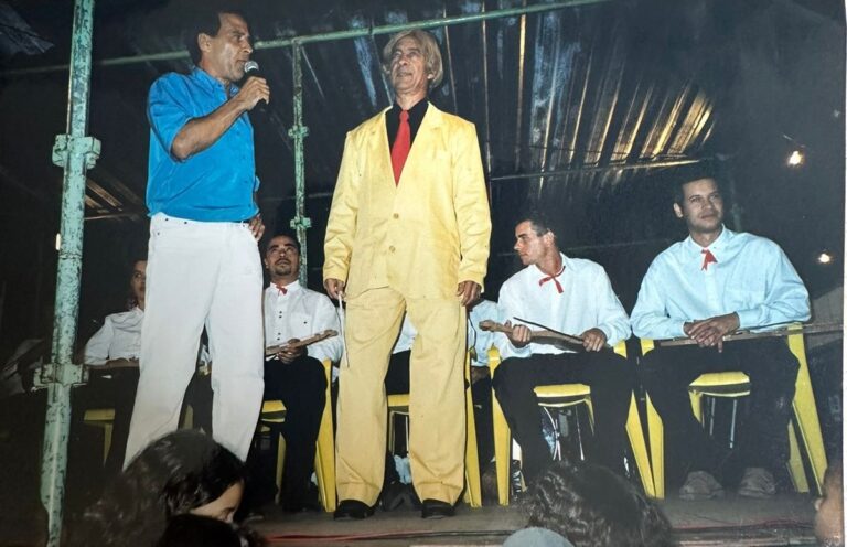 Hoje seria a Festa do Poste!