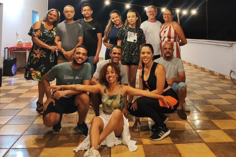 Chama do Forró Ilumina caminhos em PL