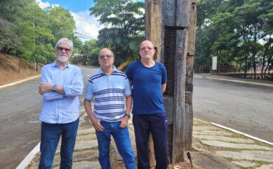 Escultura no Parque do Sumidouro recebe seu criador