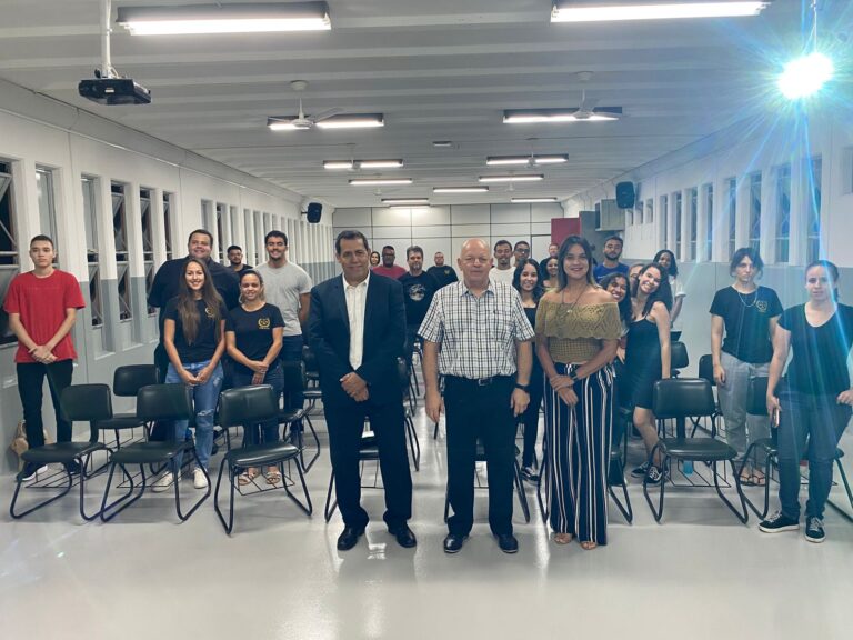 FPL recebe novos alunos do curso de Direito