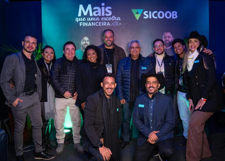 Sicoob marca presença no Rodeio Show com interações, cultura e fortalecimento regional