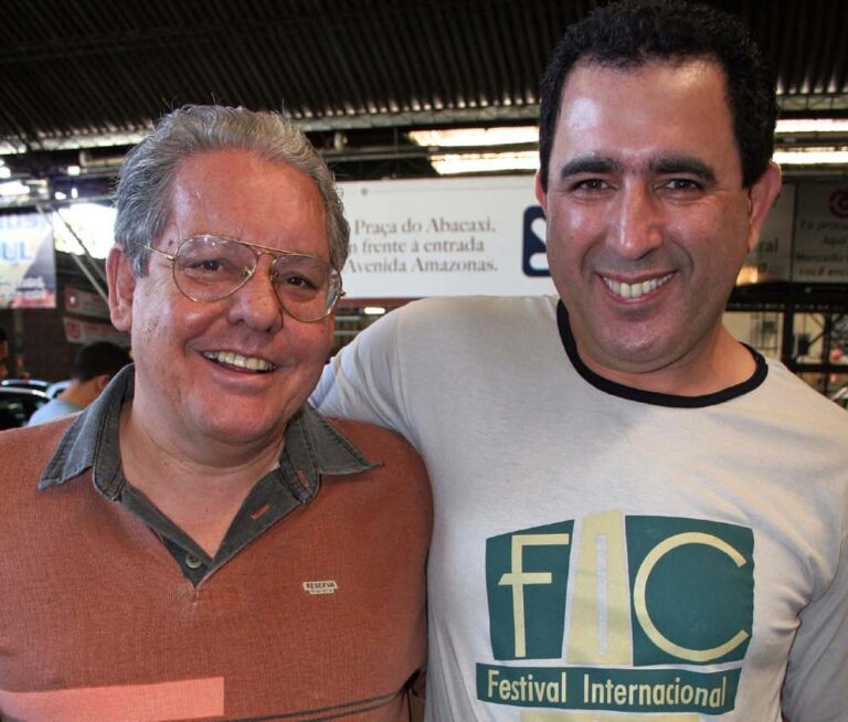 WOODSTOCK MINEIRO: FIC TOCA RAUL NA GRUTA DO BAÚ