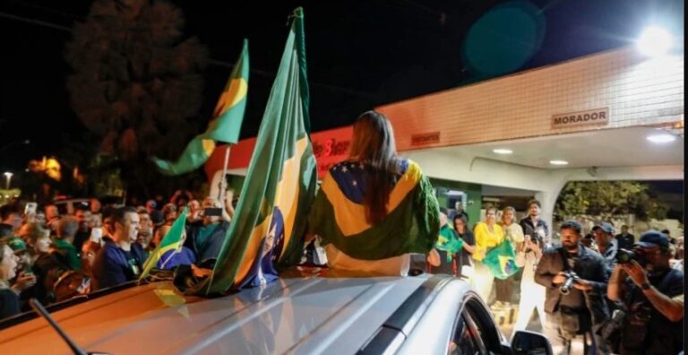 Moradores do condomínio de Bolsonaro perderam o sossego