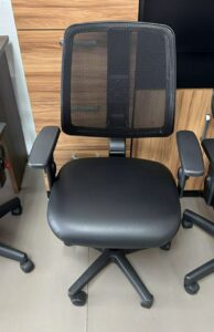 CADEIRA EXECUTIVA CAVALETTI FLIP LIGHT