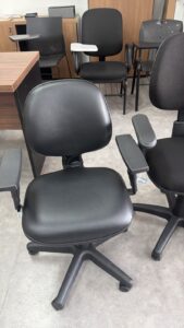 CADEIRA GIRATÓRIA SECRETÁRIA